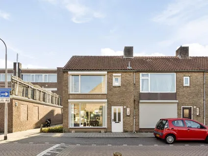 Hoekwoning te koop: Athanasiusstraat 2, Tiendschuur Tilburg