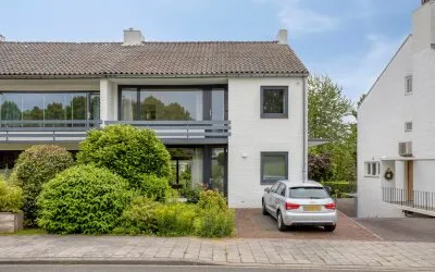 Twee-onder-één-kap te koop: Athoslaan 93, Biesland Maastricht