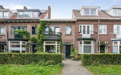 Tussenwoning te koop: Atjehstraat 71, Molukkenbuurt Haarlem