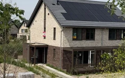 Twee-onder-één-kap te koop: Atletiekbaan 31, Vijfsluizen Vlaardingen