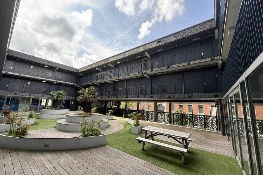 Studio te huur: August Allebéplein 862, Amsterdam