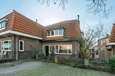 Tussenwoning te koop: August Faliseweg 2, Veluvia Wageningen