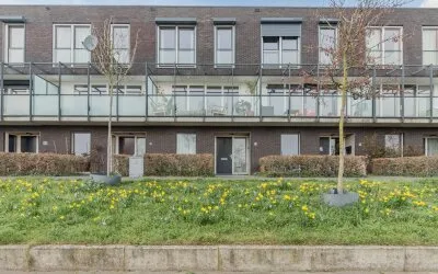 Tussenwoning te koop: Augustalaan 30, Het Fort Bergen Op Zoom