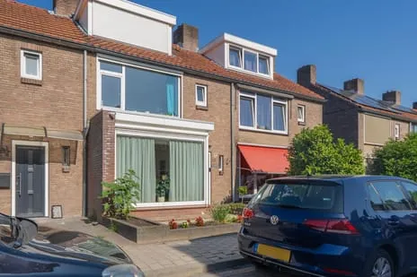 Tussenwoning te koop: Augustinusstraat 23, Tiendschuur Tilburg