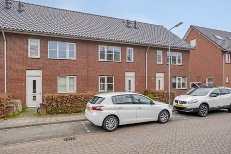 Tussenwoning te koop: Aureus 46, Lingebuurt Elst (Ge)
