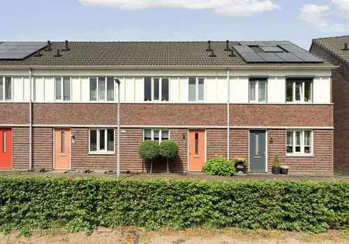 Tussenwoning te koop: Auroraplantsoen 33, Schuytgraaf-Centrum Arnhem