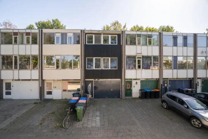Tussenwoning te koop: Auskamplanden 221, Enschede