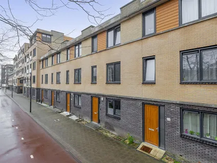 Tussenwoning te koop: Avenue Carré 62, Vrijenburg Barendrecht