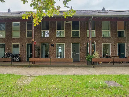 Tussenwoning te koop: Avondroodvlinder 76, Eilermarke Enschede