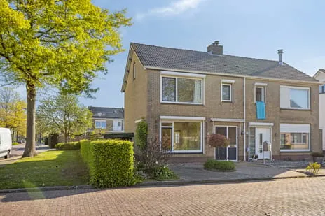 Twee-onder-één-kap te koop: Azalealaan 40, Yerseke - West Yerseke