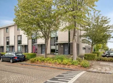 Hoekwoning te koop: Azorenweg 27, Almere