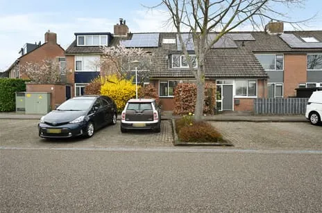 Tussenwoning te koop: Aïdaschouw 38, De Leyens Zoetermeer