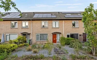 Tussenwoning te koop: Baarle Hertoglaan 52, Tempel Eindhoven