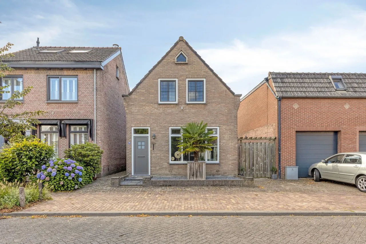 Vrijstaande woning te koop: Baarleseweg 16, Alphen (Nb)