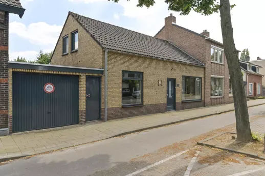 Tussenwoning te koop: Baarlosestraat 13, Venlo