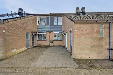 Tussenwoning te koop: Baarsweg 10, Hoogvliet Zuid Hoogvliet Rotterdam