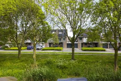 Tussenwoning te koop: Baarsweg 17, Waterwijk Noord Almere