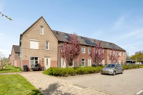 Terraced house for sale: Baas en Domburgstraat 31, Molenzicht Bodegraven