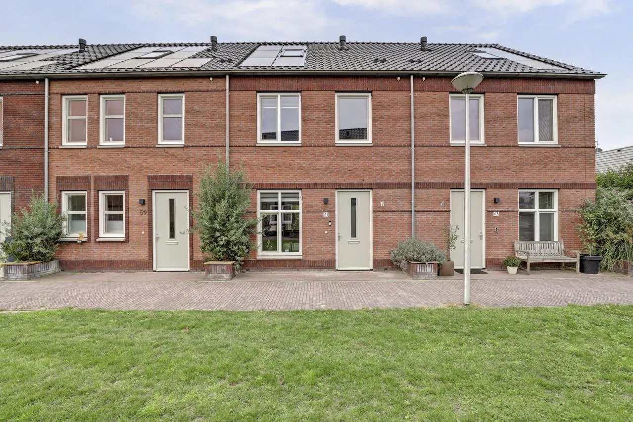Tussenwoning te koop: Baas en Domburgstraat 61, Bodegraven