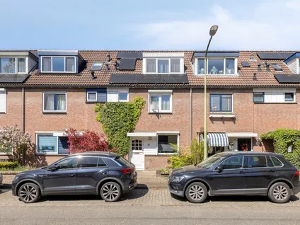 Tussenwoning te koop: Bachlaan 16, Zeist