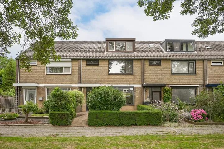 Tussenwoning te koop: Bachlaan 18, Ter Weijde Componistenbuurt Culemborg