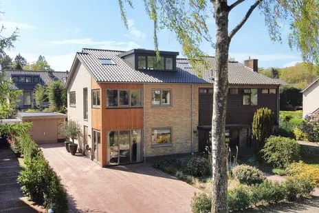 Twee-onder-één-kap te koop: Bachlaan 31, Baarn