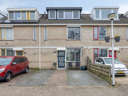 Tussenwoning te koop: Bachstraat 141, Paganinibuurt Capelle Aan Den Ijssel
