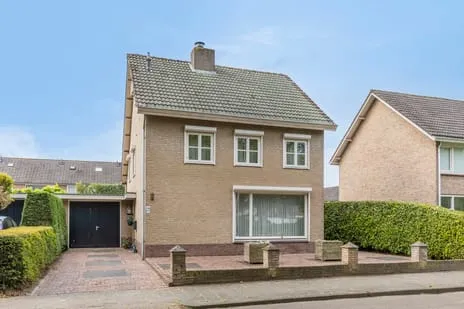 Semi-detached for sale: Bachstraat 16, Venne-Oost Drunen
