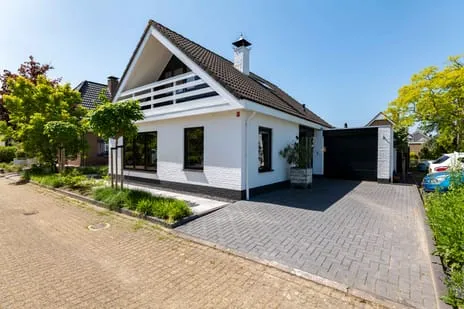 Woning te koop: Bachstraat 21, Logendal Hellevoetsluis