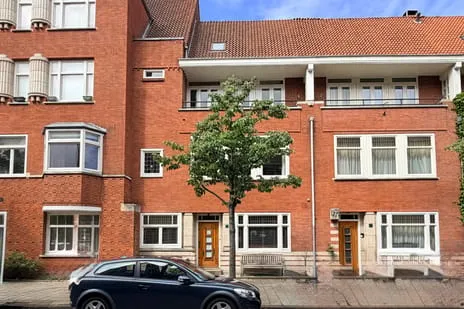 Tussenwoning te koop: Bachstraat 26, Beethovenbuurt Amsterdam