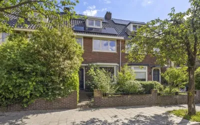 Tussenwoning te koop: Bachstraat 33, Hengstdal Nijmegen