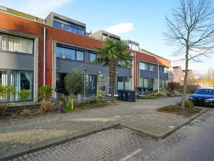 Tussenwoning te koop: Backershagen 9, Groot IJsselmonde Rotterdam