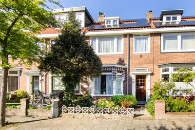Tussenwoning te koop: Badelochstraat 13, Van Aemstelbuurt Haarlem