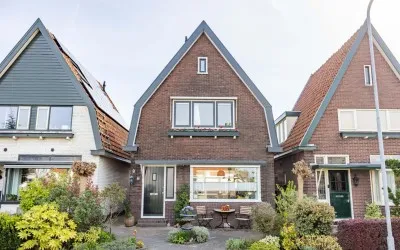 Twee-onder-één-kap te koop: Badhuisstraat 15, Molenbuurt Wormer