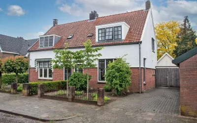 Twee-onder-één-kap te koop: Badhuisstraat 23, Tuindorp-Zuid Hengelo