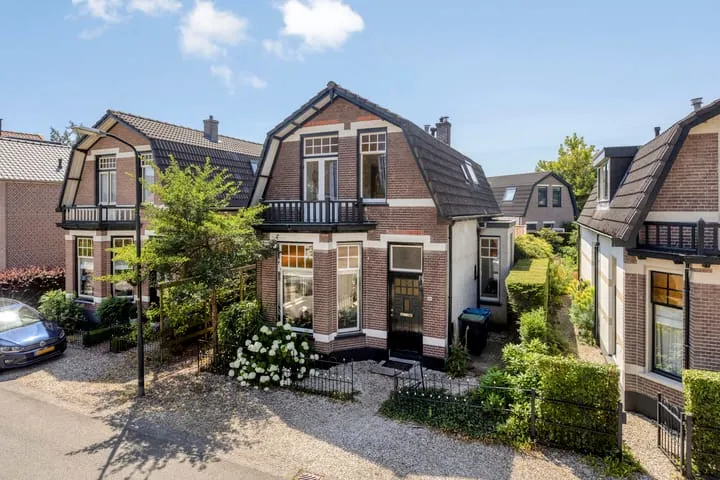 Vrijstaande woning te koop: Badhuisweg 99, Sprengenweg-Noord Apeldoorn