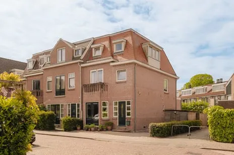 Hoekwoning te koop: Badlaan 15, Oude Dorp Amstelveen
