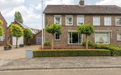 Twee-onder-één-kap te koop: Baenjenstraat 14, Kollenberg-Park Leyenbroek Sittard