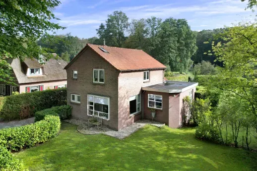 Vrijstaande woning te koop: Baerselmansweg 2A, Diepenveen