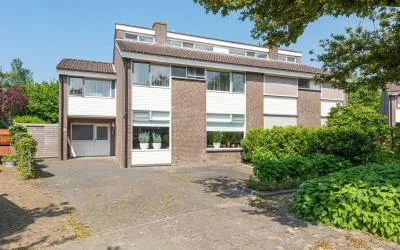 Twee-onder-één-kap te koop: Baetenburg 6, Zuid West Heiloo