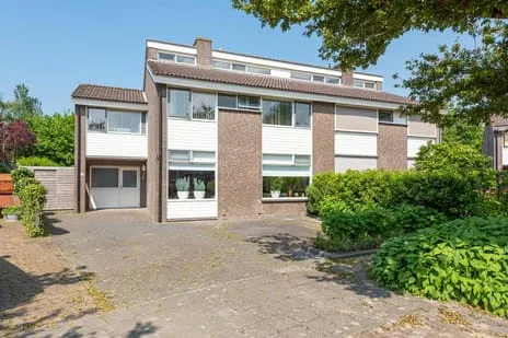 Twee-onder-één-kap te koop: Baetenburg 6, Zuid West Heiloo