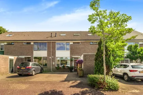 Tussenwoning te koop: Baetenburg 93, Zuid West Heiloo
