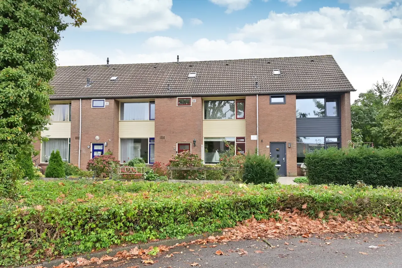 Tussenwoning te koop: Bakboord 73, Huizen
