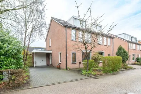 Hoekwoning te koop: Bakershoeve 2, Matenhoeve Apeldoorn