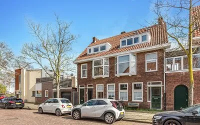 Hoekwoning te koop: Bakhuizen van den Brinkstraat 3, Cremerbuurt Haarlem