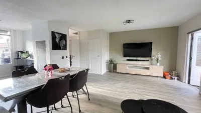 Hoekwoning te huur: Bakkumstraat 28, Gesworen Hoek Oost Tilburg