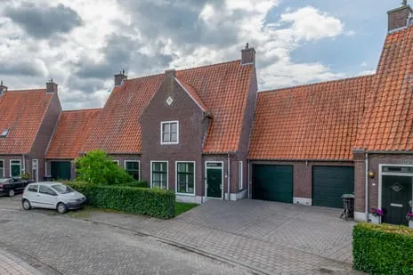 Tussenwoning te koop: Bakshoeve 11, Stepekolk Helmond
