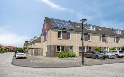 Hoekwoning te koop: Baksteen 1, De Gilden Dronten