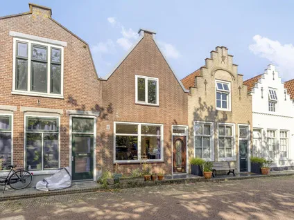 Terraced house for sale: Balie 4, Zierikzee binnen de vesten Zierikzee