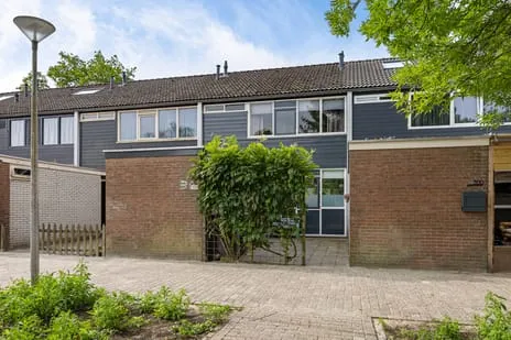 Tussenwoning te koop: Balingerbrink 302, Bargeres Emmen